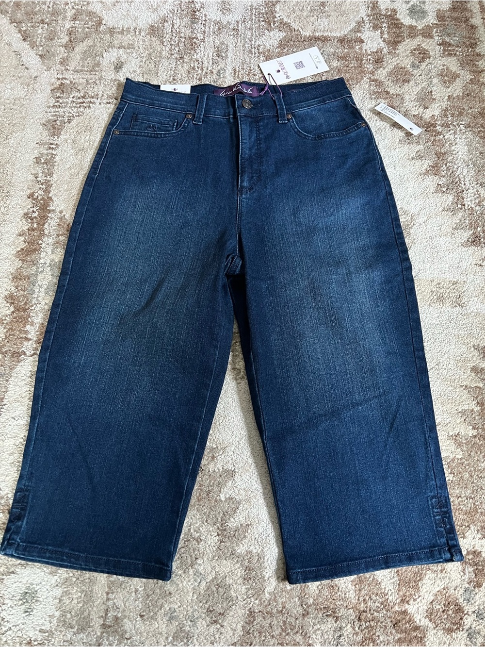 Women's Dark Wash Skimmer Capri Jeans Size 8